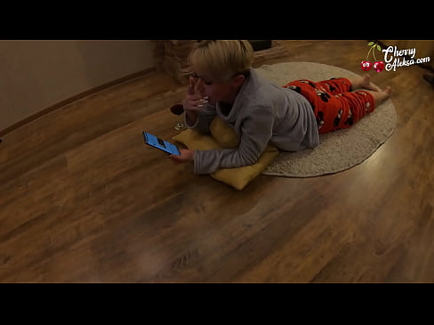 ❤️ Traks Blondīne sūc milzīgu locekli sūc un lēkā uz tā - anālais sekss ❤ Super porno pie lv.assistentai.ru ❌️