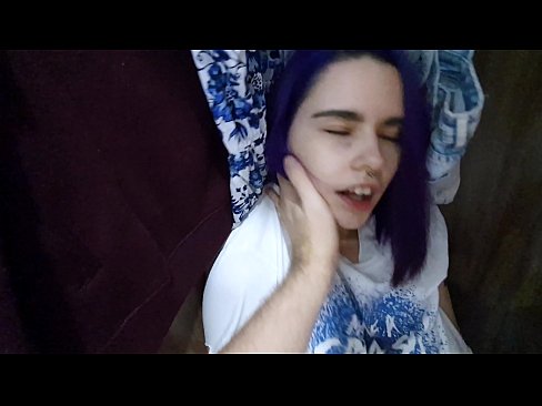❤️ Atradu savu māsu skapī un palīdzēju viņai beigt. ❤ Super porno pie lv.assistentai.ru ❌️